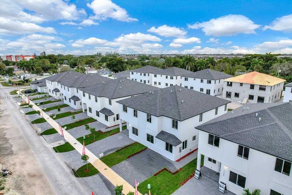 Small Image of 22484 SOUTH WEST 124TH CT #5A, Miami Number 11