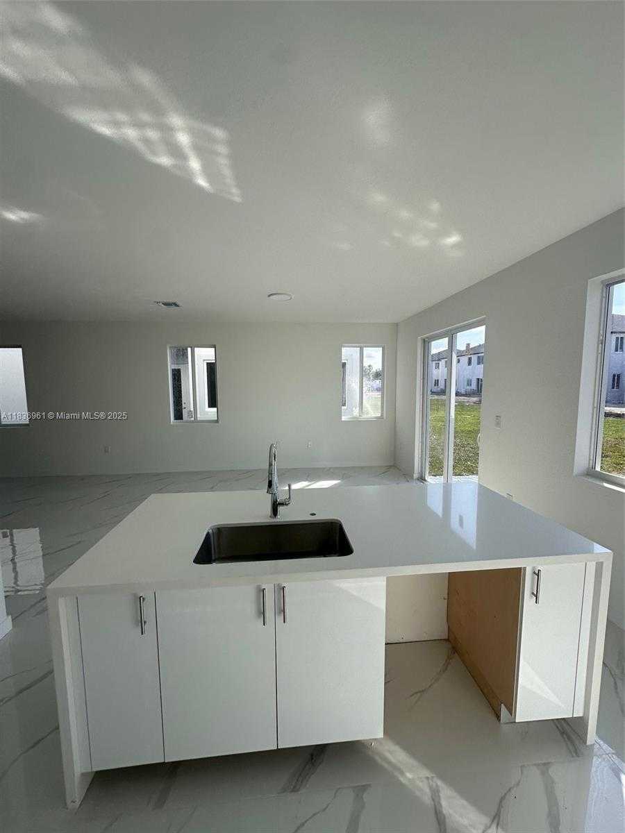 Small Image of 22484 SOUTH WEST 124TH CT #5A, Miami Number 7