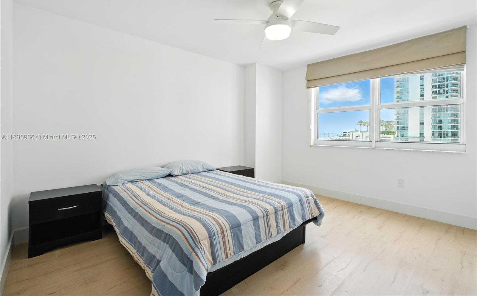 Small Image of 1155 BRICKELL BAY DR #703, Miami Number 5