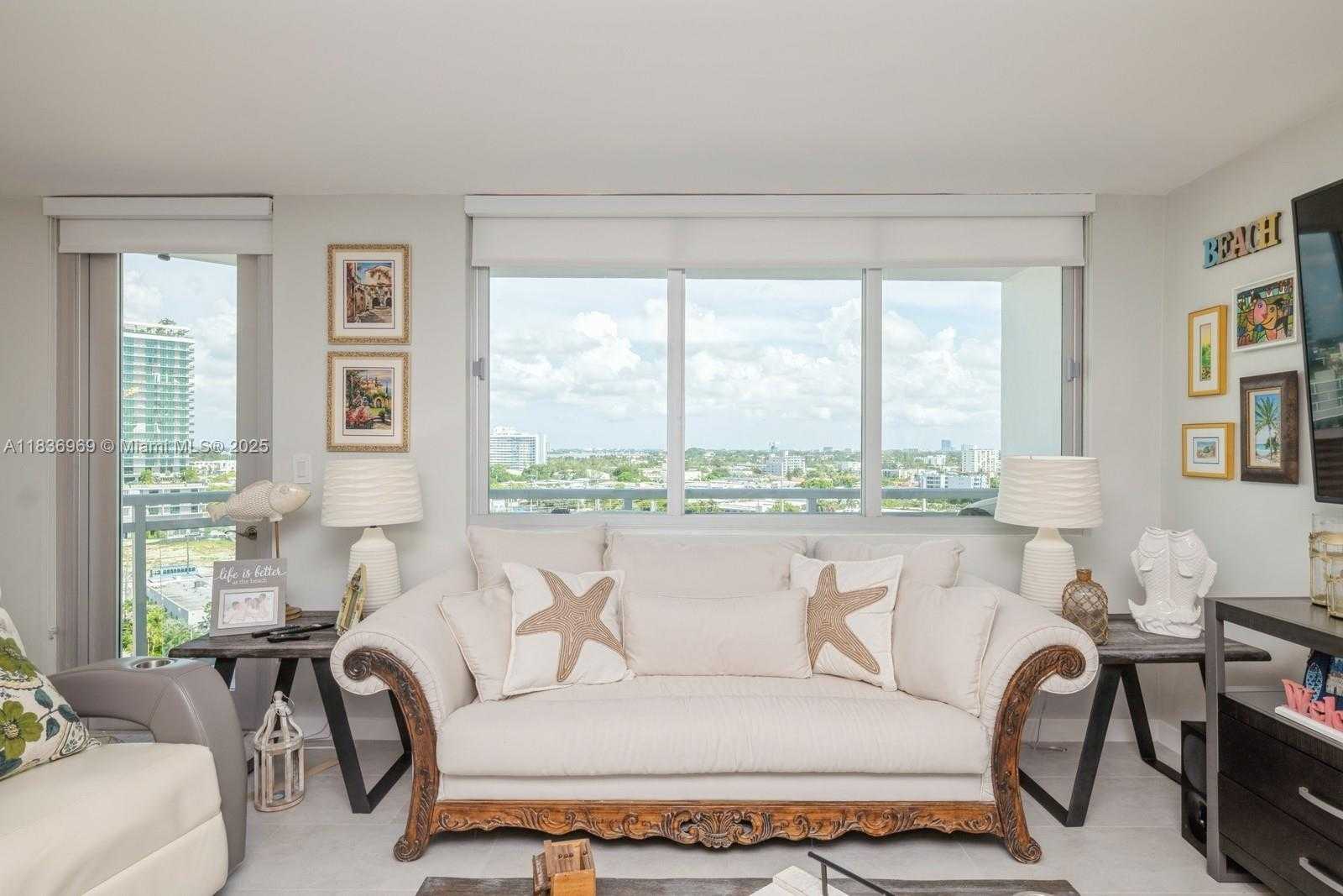 Small Image of 7135 COLLINS AVE #1125, Miami Beach Number 3