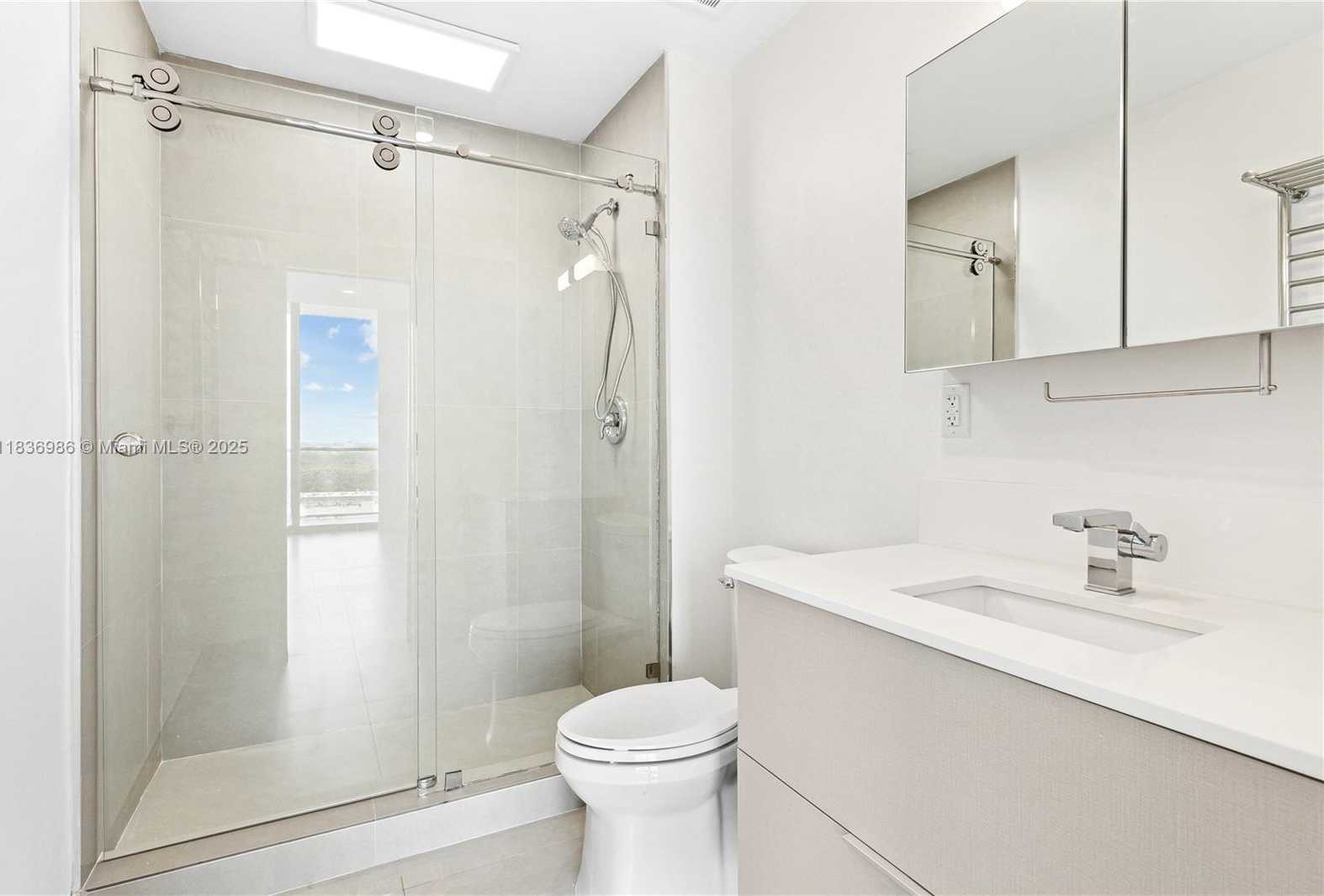 Small Image of 3470 EAST COAST AVE #H1701, Miami Number 22