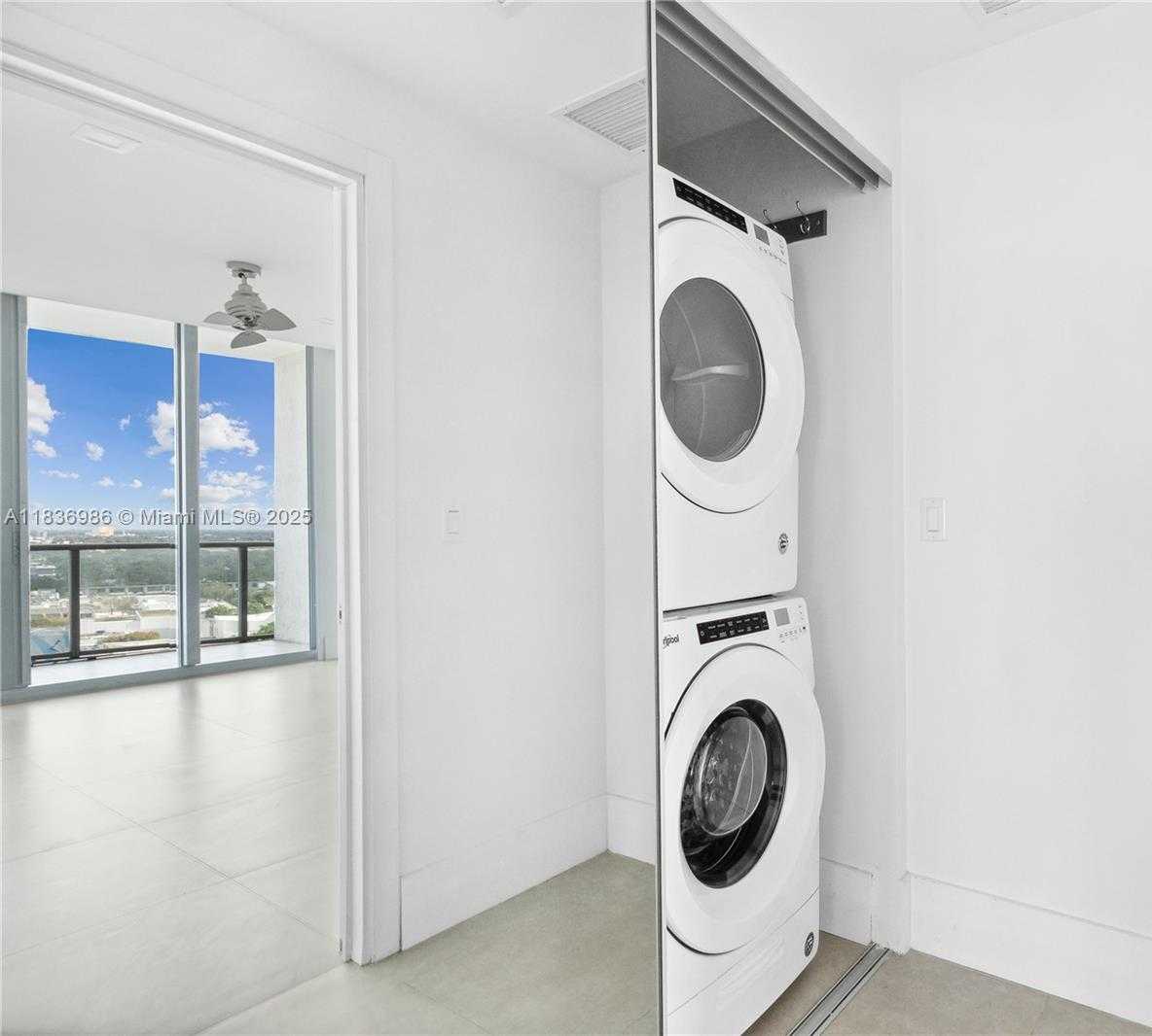Small Image of 3470 EAST COAST AVE #H1701, Miami Number 25