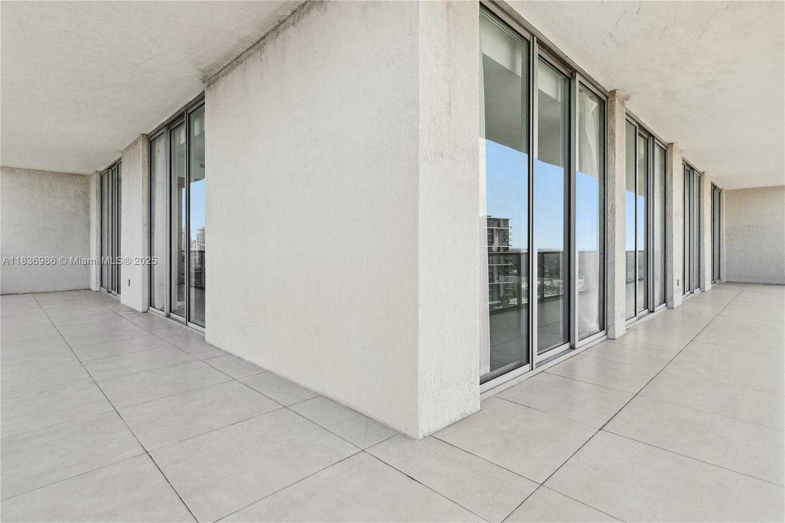 Small Image of 3470 EAST COAST AVE #H1701, Miami Number 27