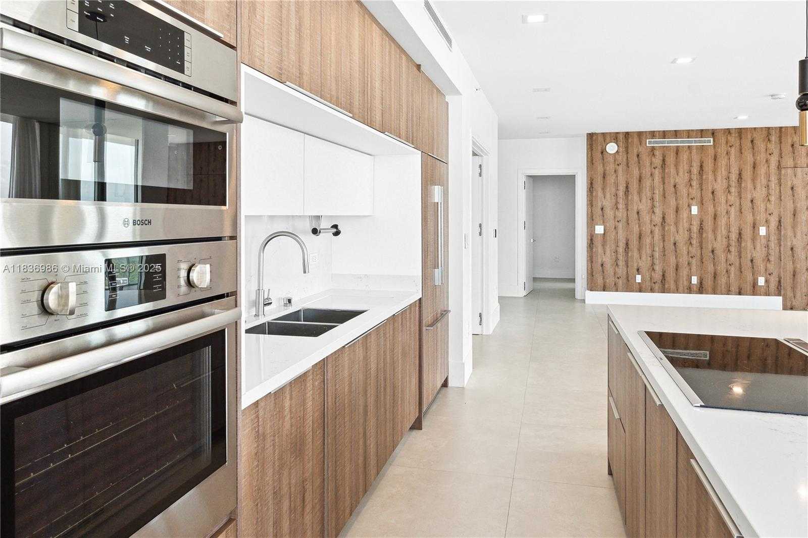 Small Image of 3470 EAST COAST AVE #H1701, Miami Number 5