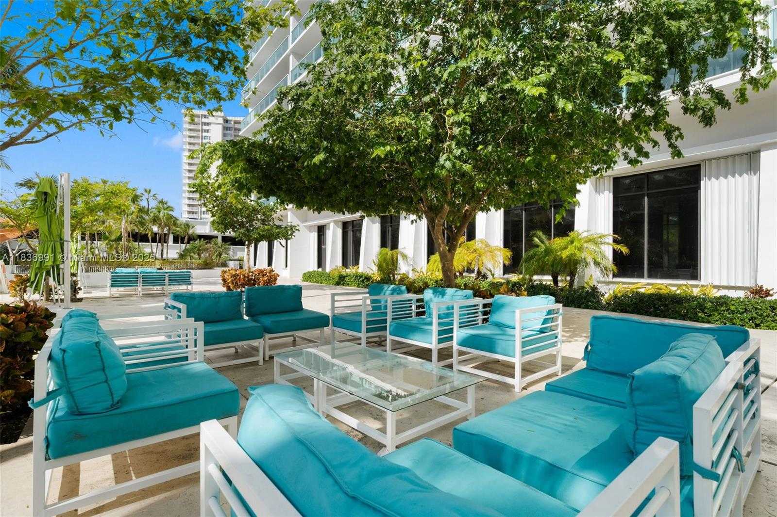 Small Image of 100 BAYVIEW DR #420, Sunny Isles Beach Number 17