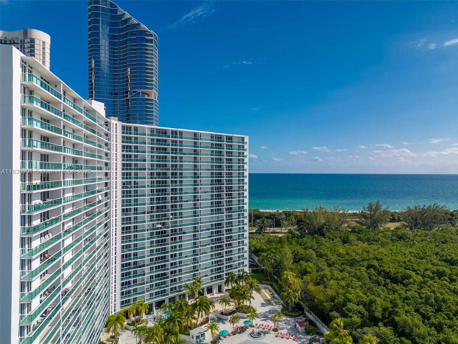Small Image of 100 BAYVIEW DR #420, Sunny Isles Beach Number 25
