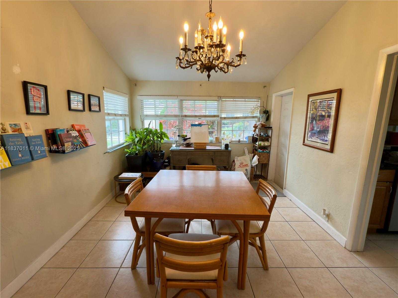 Small Image of 16 MALAGA AVE, Coral Gables Number 4