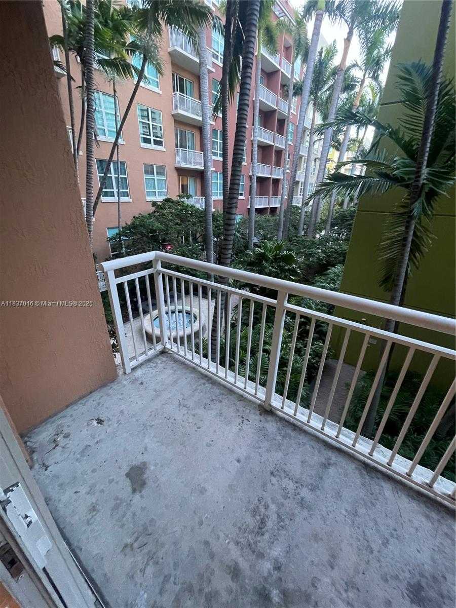 Small Image of 2001 BISCAYNE BLVD #2217, Miami Number 17