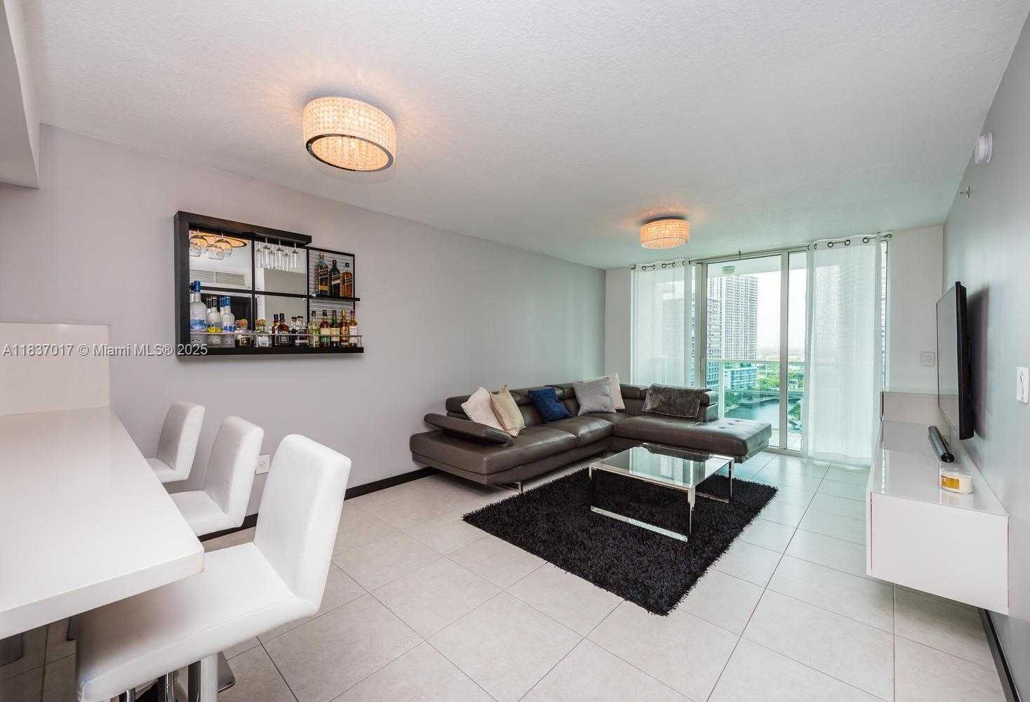 Small Image of 31 SOUTH EAST 5TH ST #2209, Miami Number 6