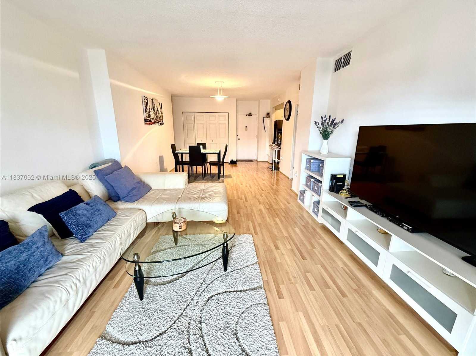 Small Image of 1985 SOUTH OCEAN DR #10L, Hallandale Beach Number 2