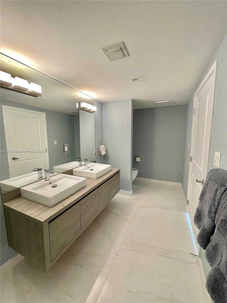 Small Image of 400 SUNNY ISLES BLVD #305, Sunny Isles Beach Number 13