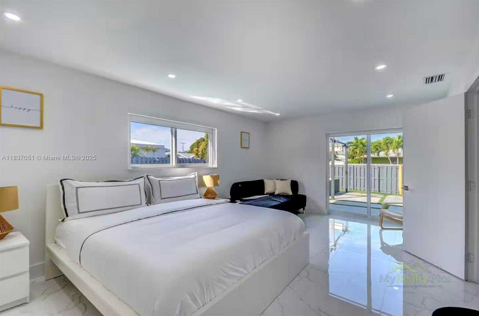 Small Image of 10010 SOUTH WEST 162ND ST, Miami Number 15
