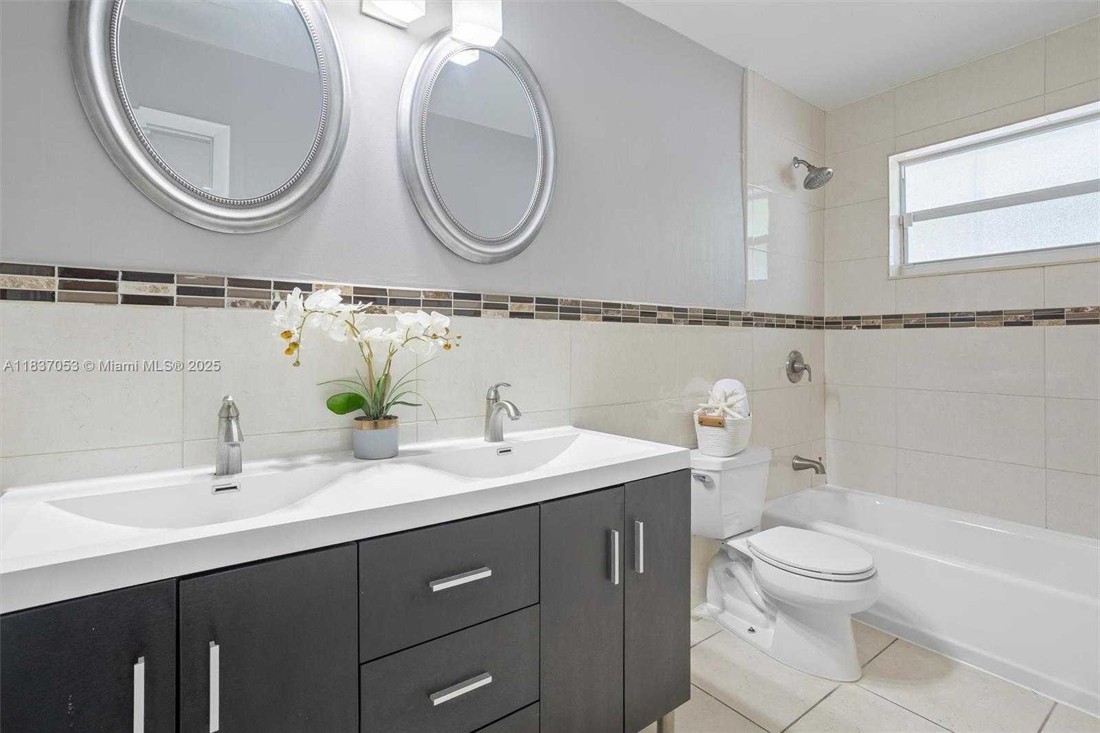 Small Image of 3240 SOUTH WEST 69TH AVE, Miami Number 15