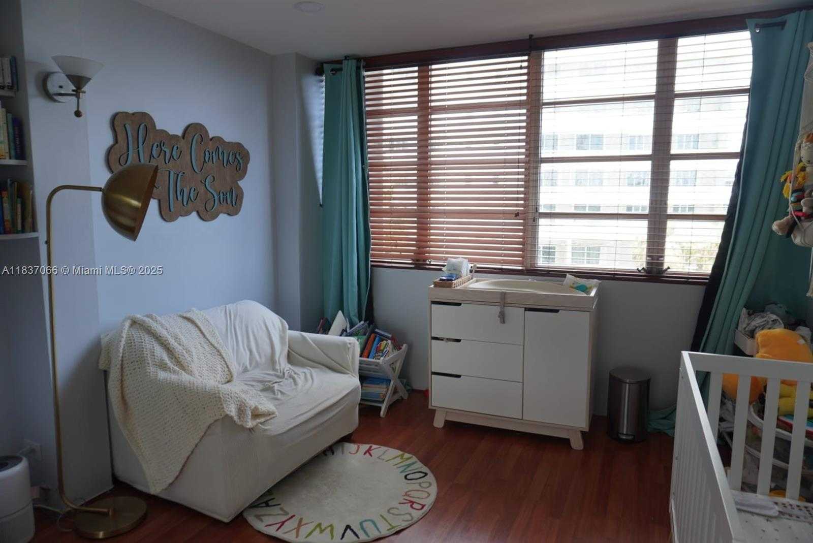 Small Image of 1408 BRICKELL BAY DR #411, Miami Number 19
