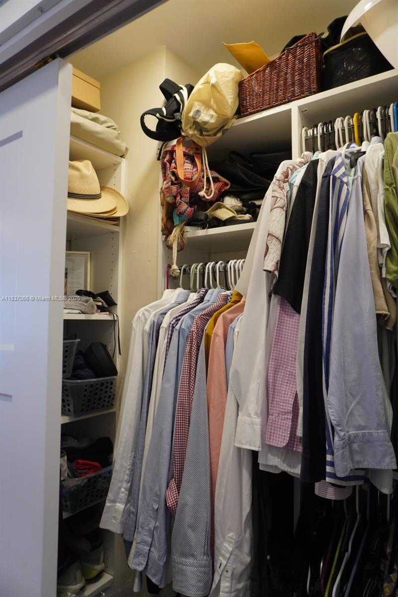 Small Image of 1408 BRICKELL BAY DR #411, Miami Number 26