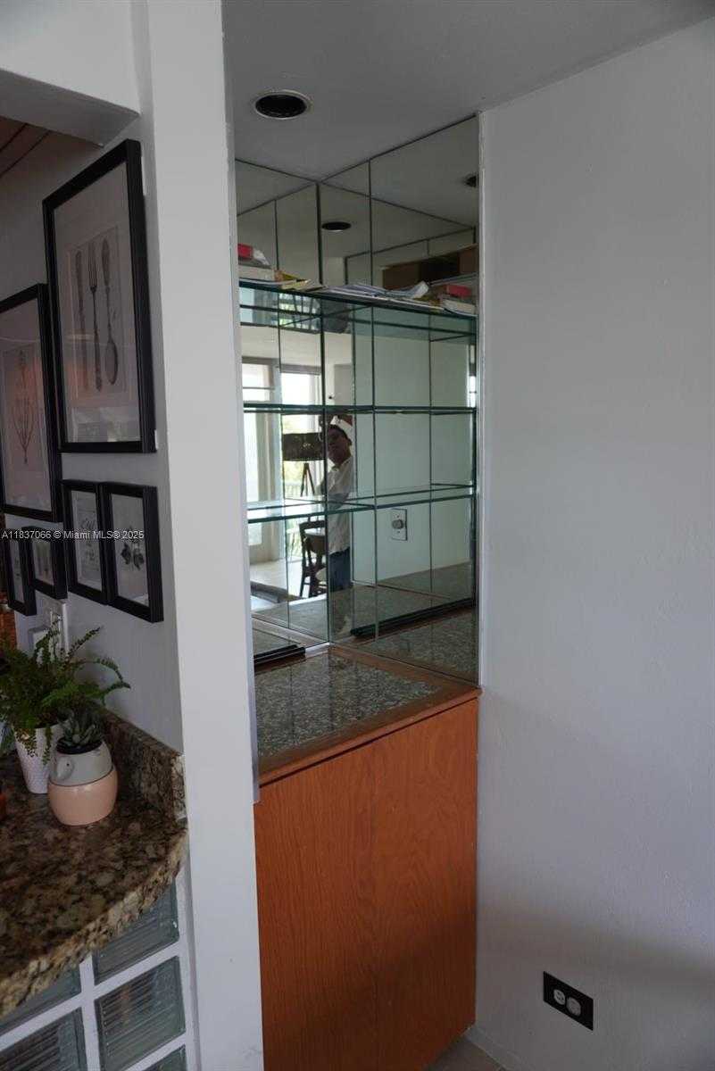 Small Image of 1408 BRICKELL BAY DR #411, Miami Number 32