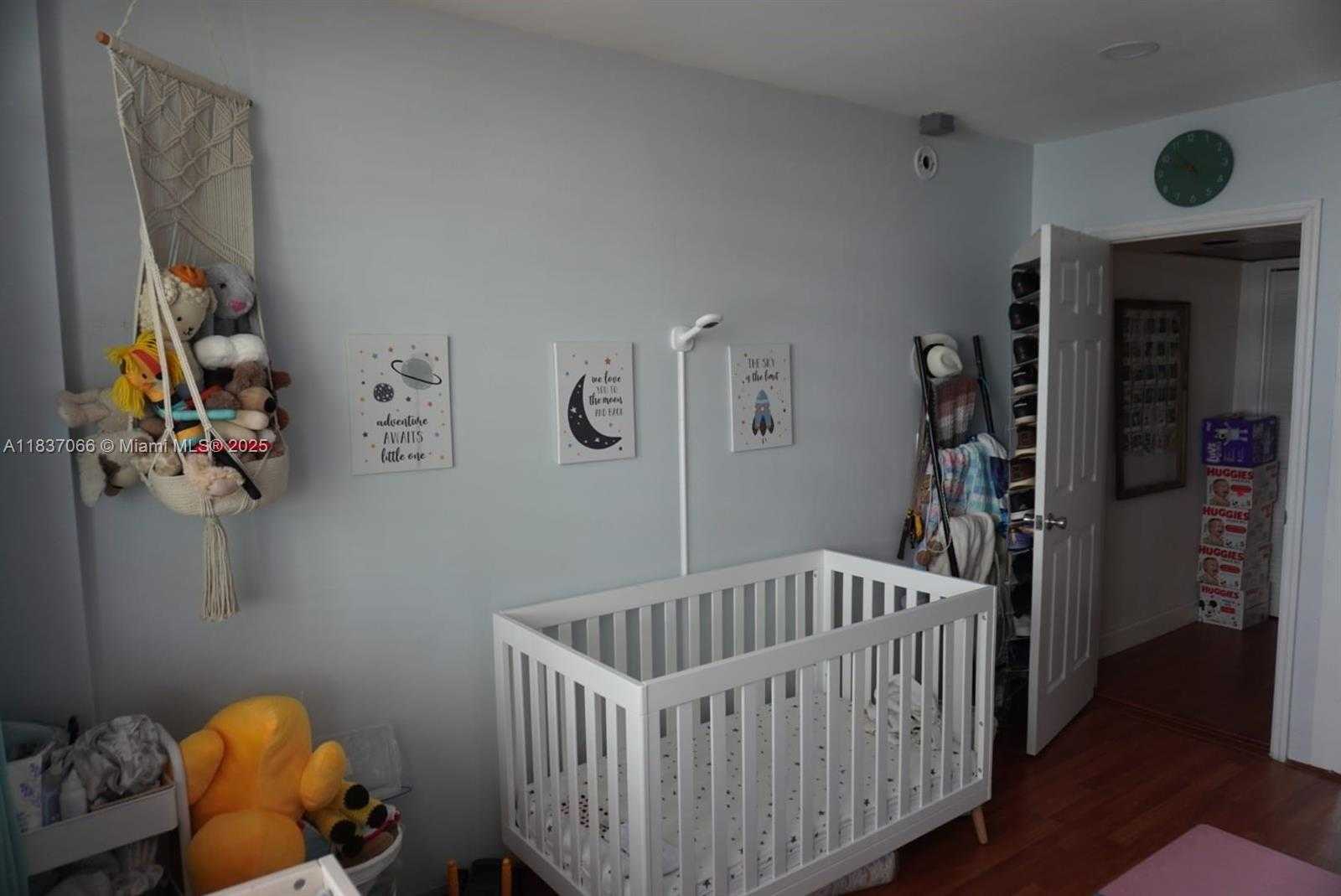 Small Image of 1408 BRICKELL BAY DR #411, Miami Number 34