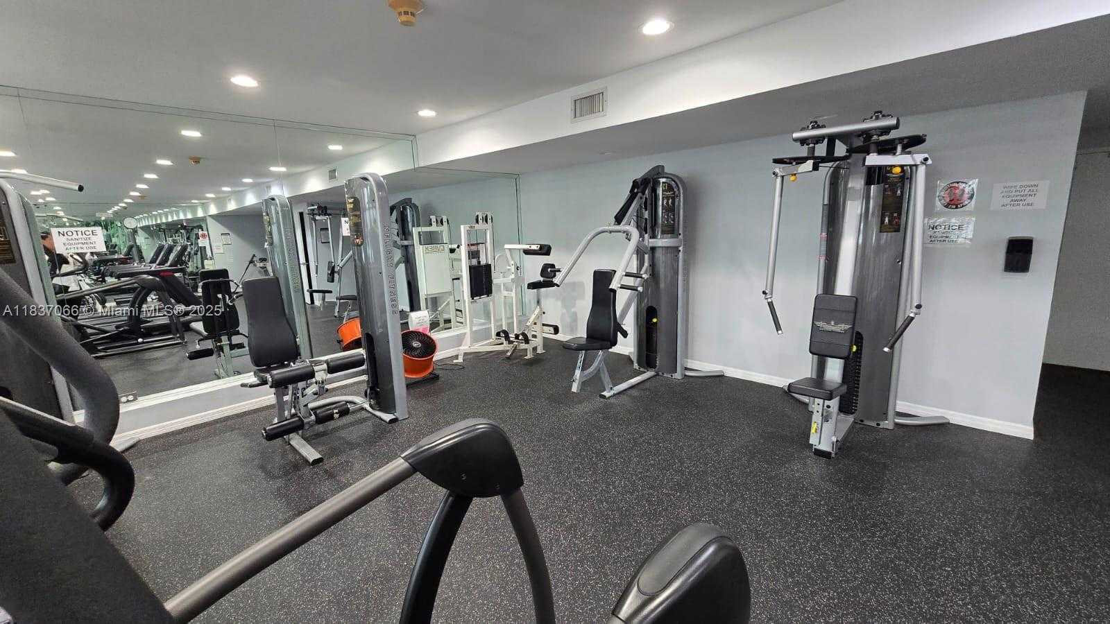 Small Image of 1408 BRICKELL BAY DR #411, Miami Number 38
