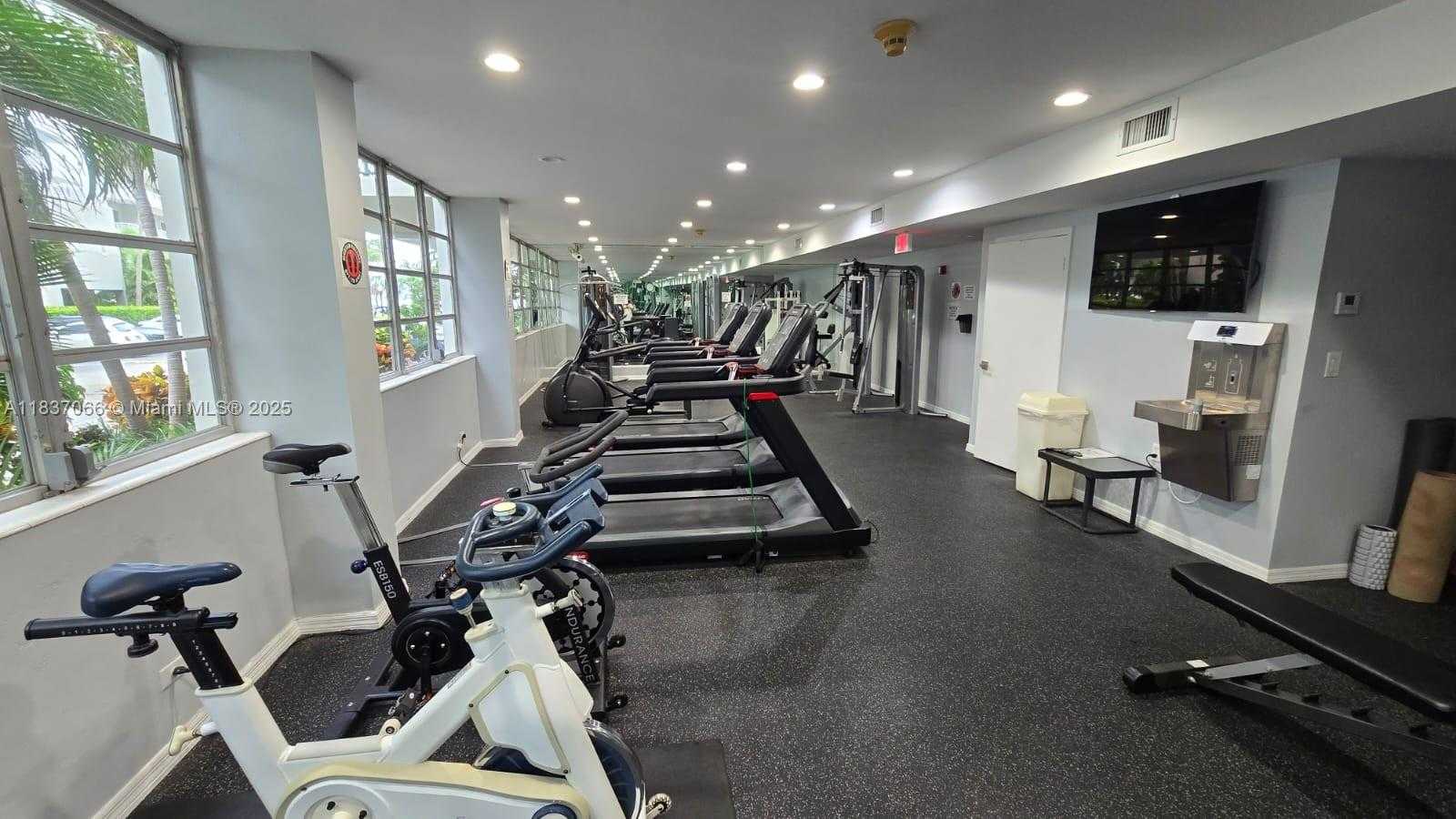 Small Image of 1408 BRICKELL BAY DR #411, Miami Number 39