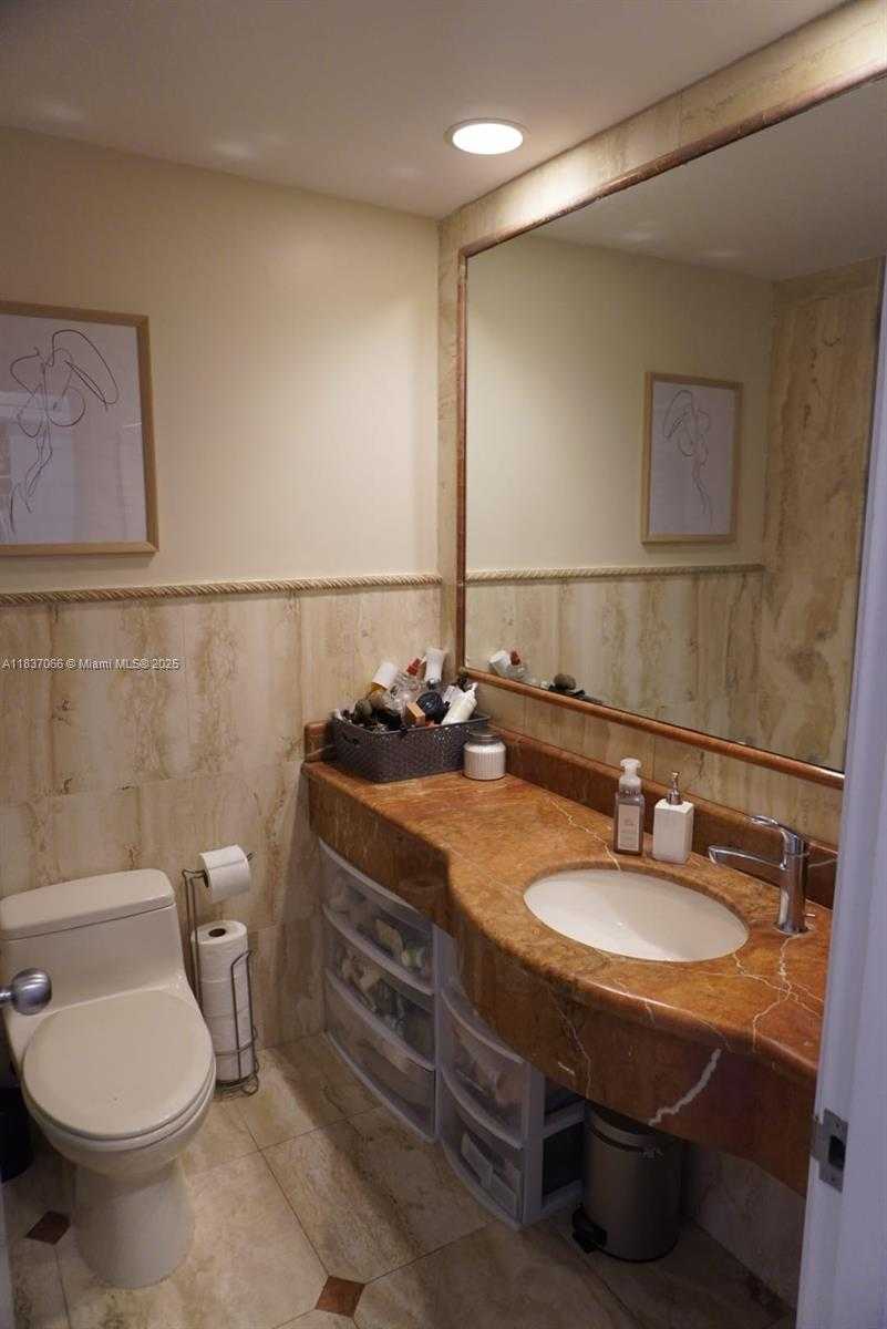 Small Image of 1408 BRICKELL BAY DR #411, Miami Number 6