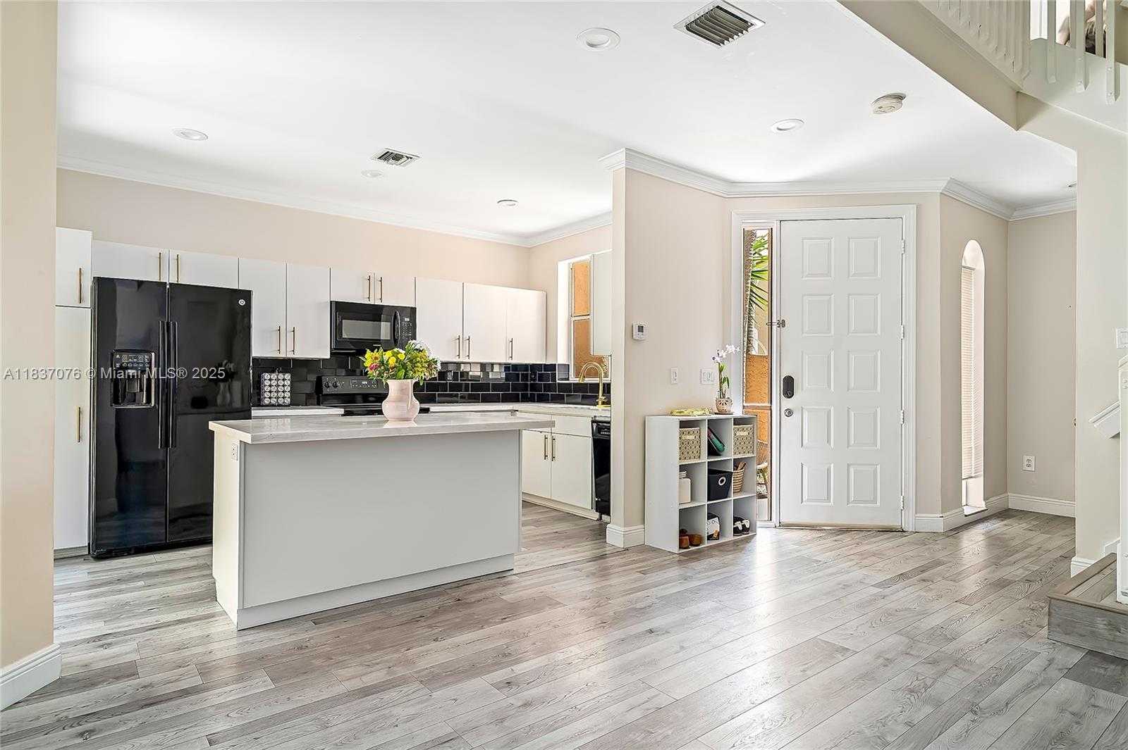 Small Image of 21024 NORTH EAST 34TH CT, Aventura Number 3