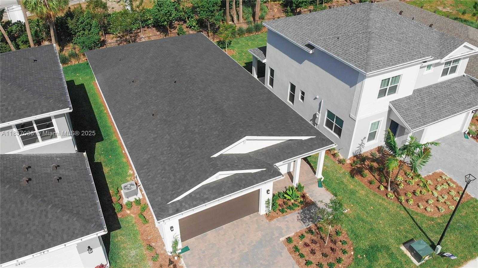 Small Image of 6463 TRAILS OF FOXFORD CT, West Palm Beach Number 2