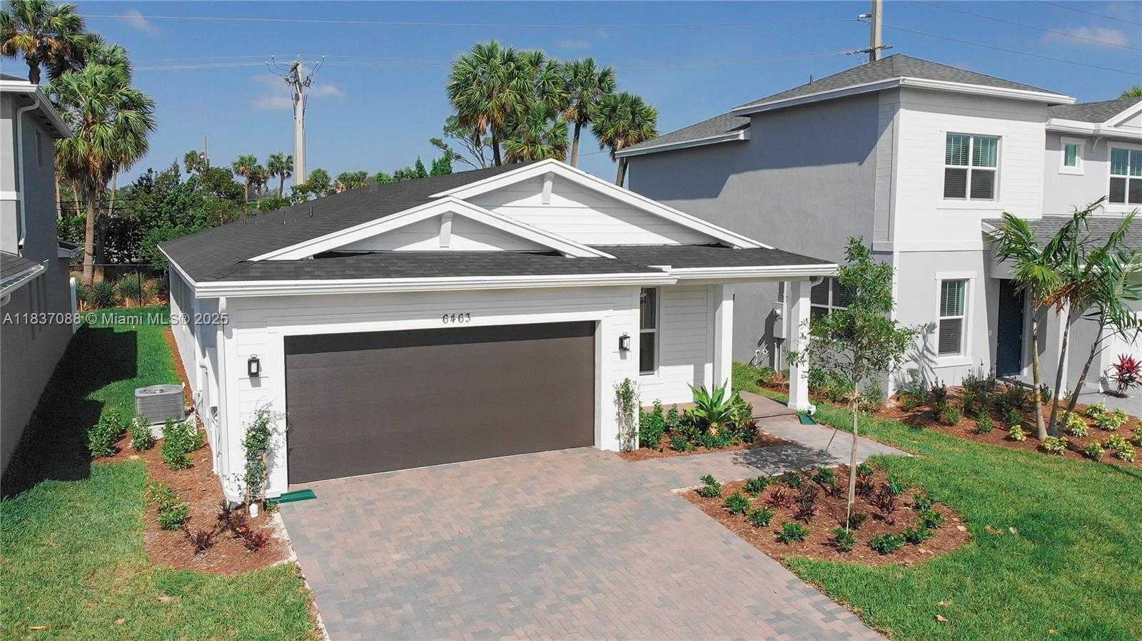 Small Image of 6463 TRAILS OF FOXFORD CT, West Palm Beach Number 3