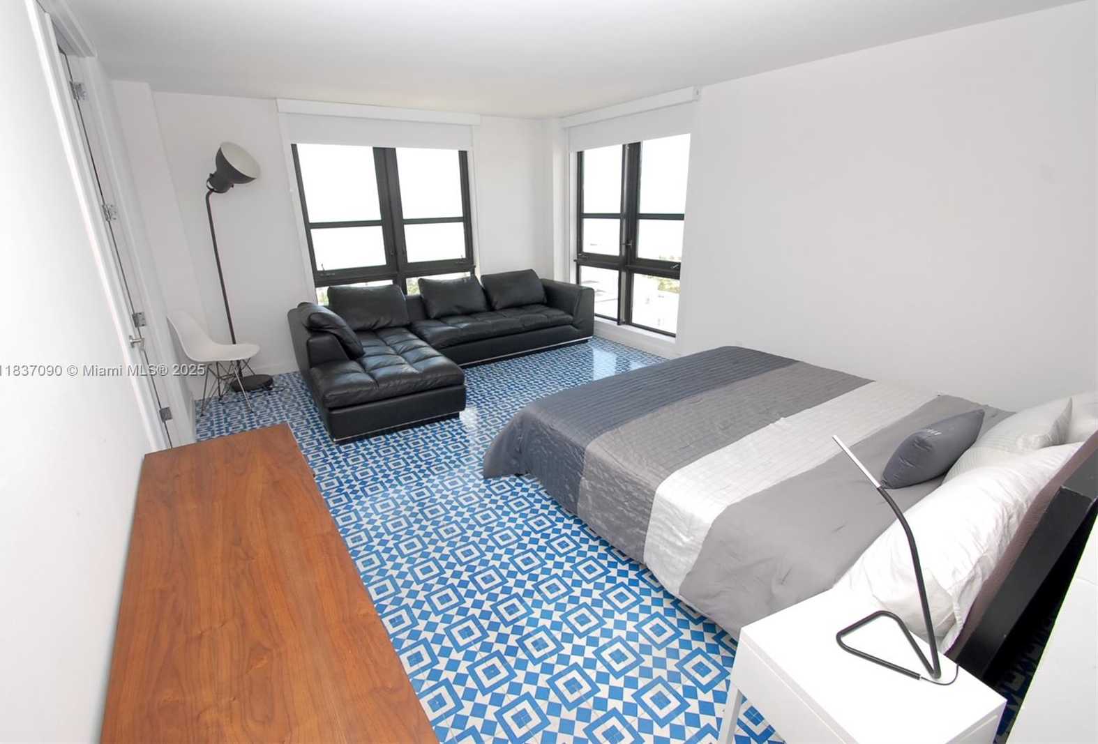 Small Image of 1800 COLLINS AVE #18F, Miami Beach Number 10