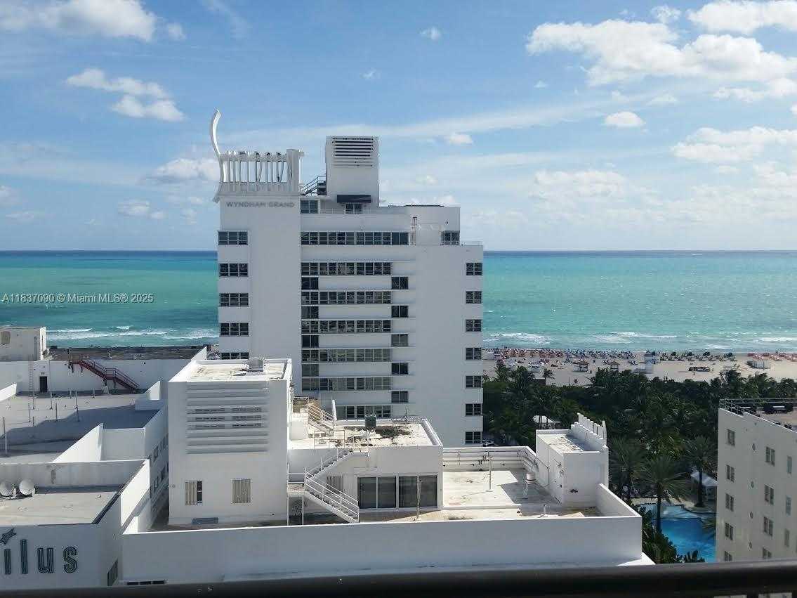 Small Image of 1800 COLLINS AVE #18F, Miami Beach Number 17