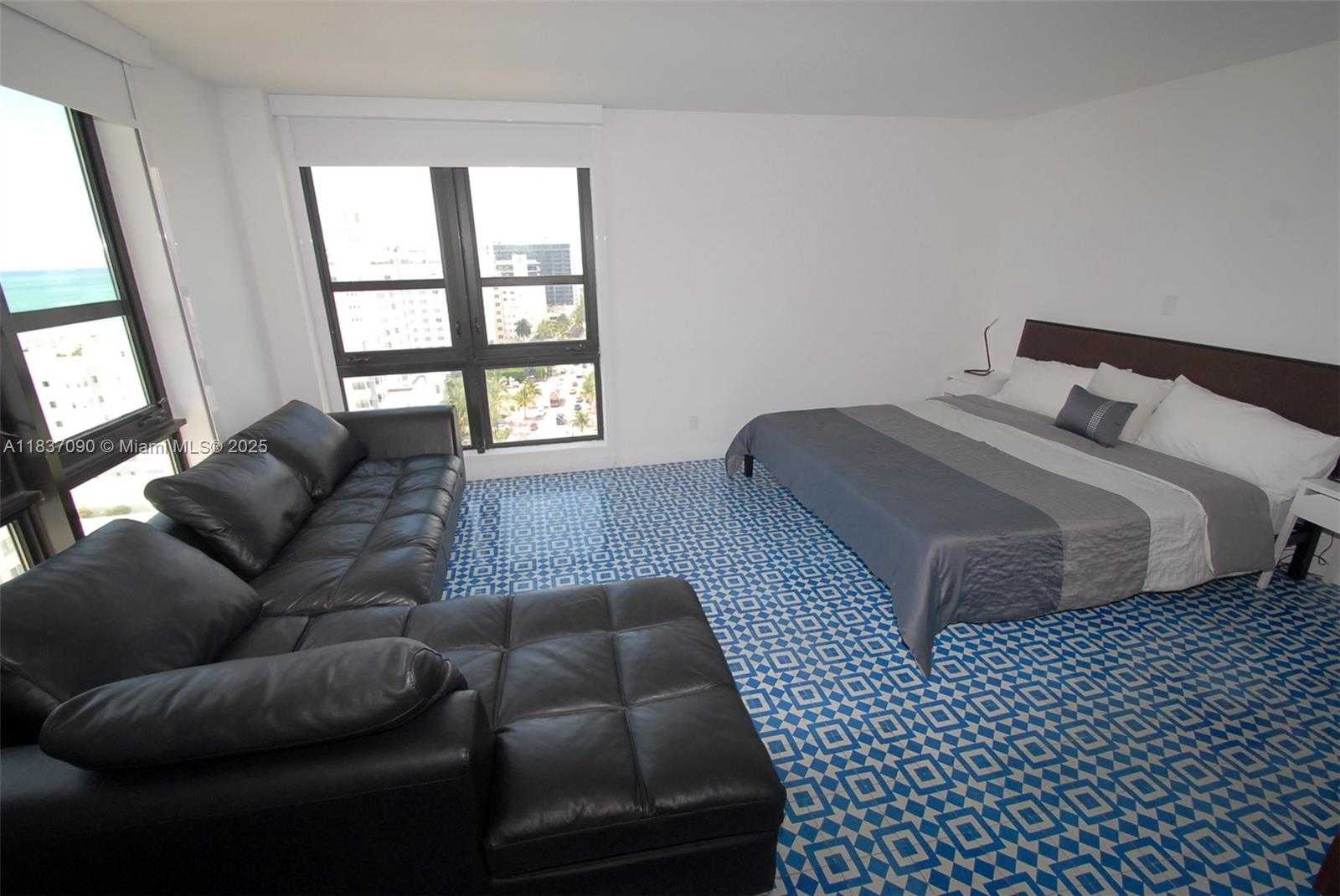 Small Image of 1800 COLLINS AVE #18F, Miami Beach Number 9