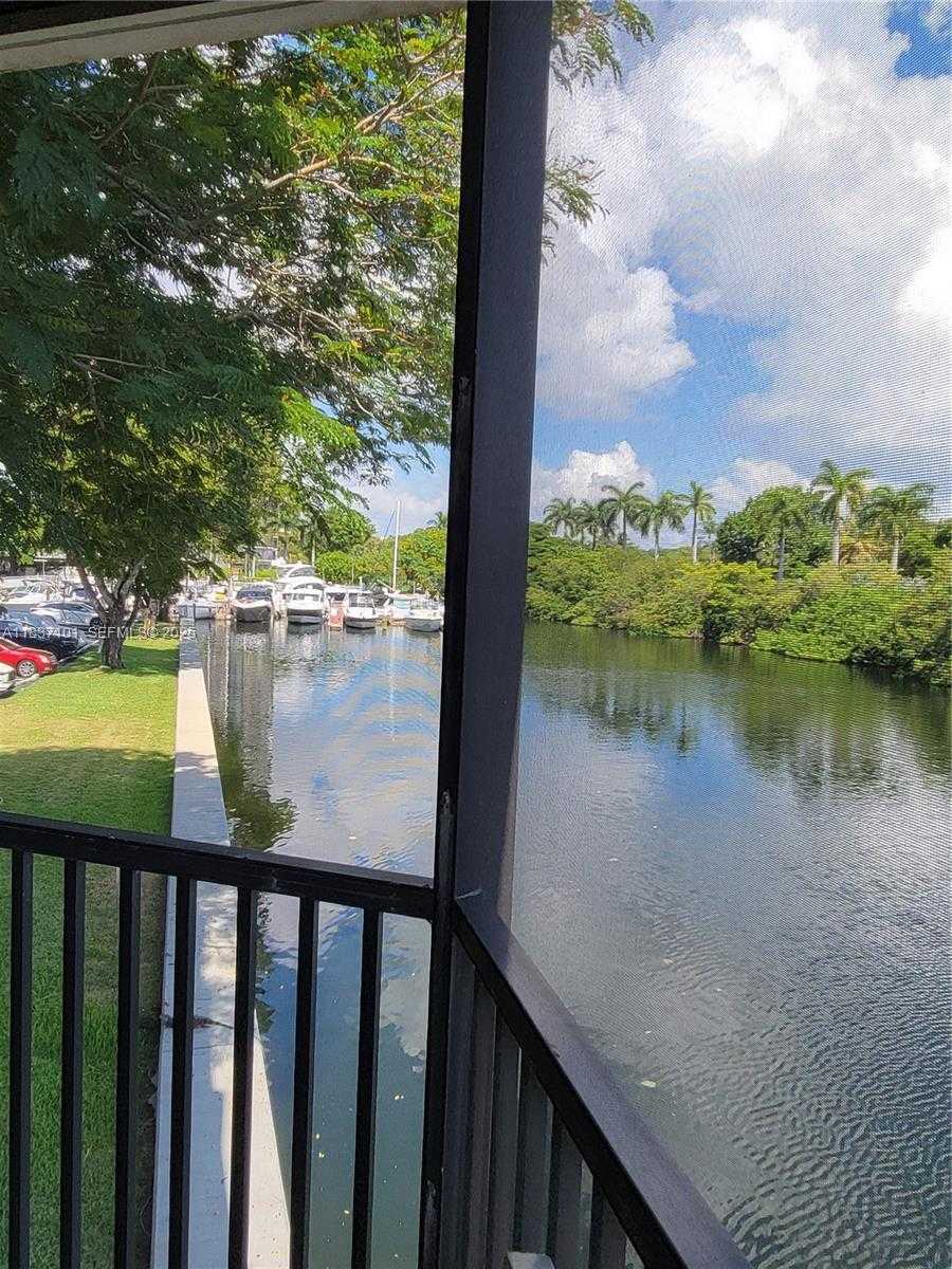 Small Image of 3401 NORTH COUNTRY CLUB DR #EI-202, Aventura Number 39