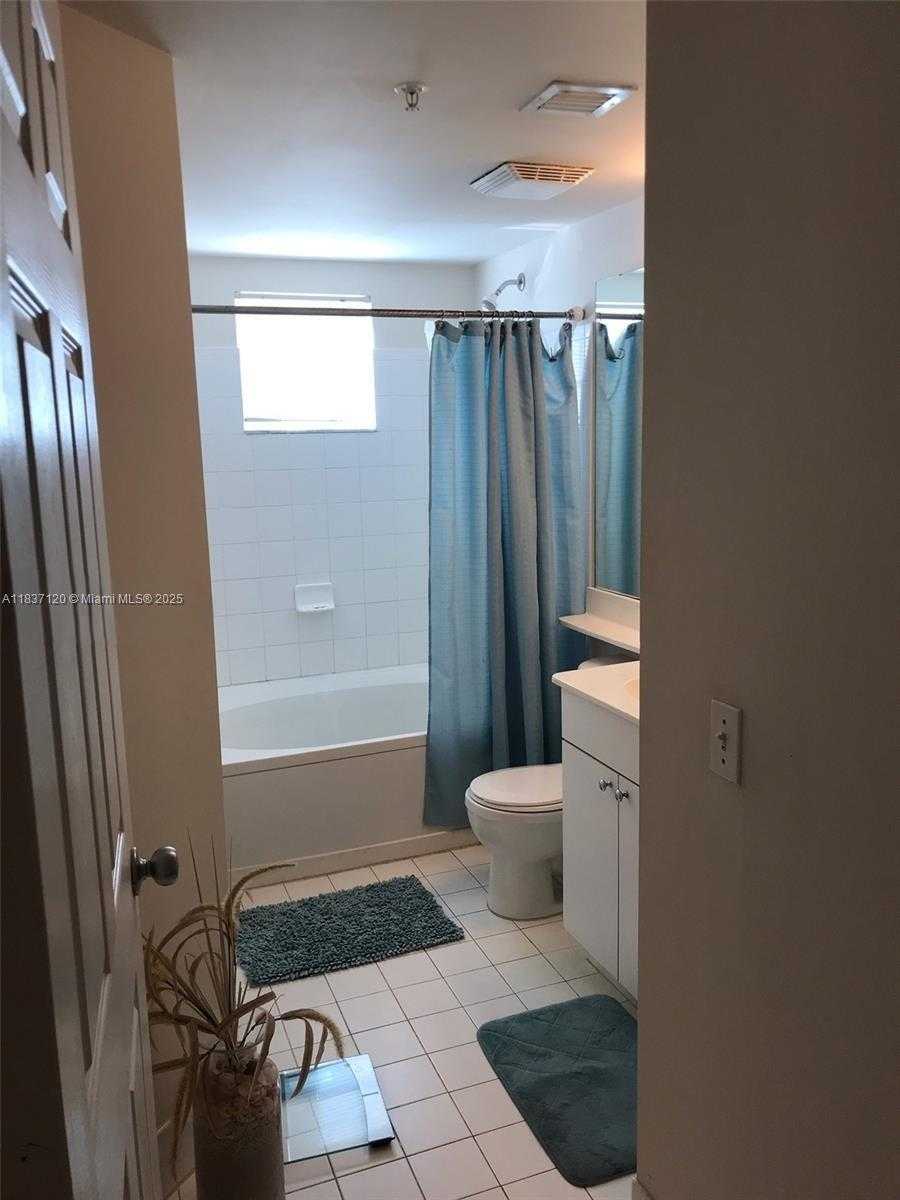 Small Image of 17150 NORTH BAY RD #2522, Sunny Isles Beach Number 10