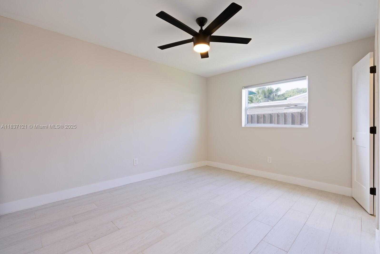 Small Image of 18013 SOUTH WEST 89TH PL, Palmetto Bay Number 11