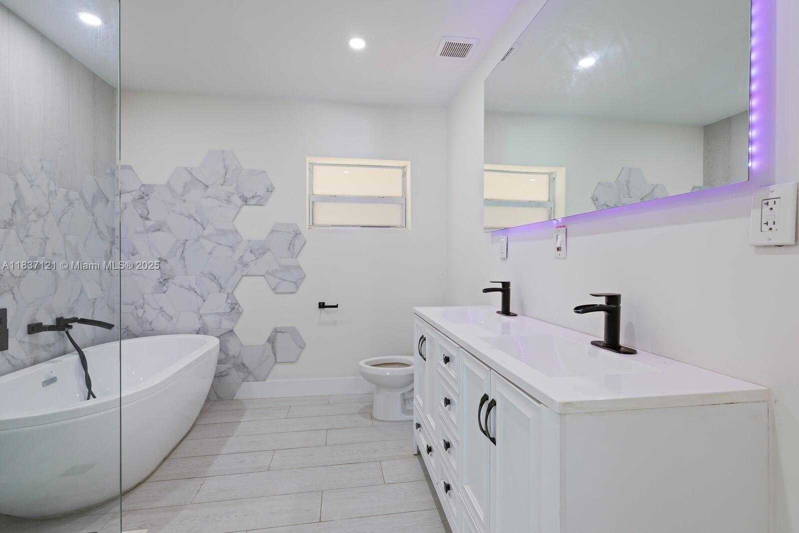 Small Image of 18013 SOUTH WEST 89TH PL, Palmetto Bay Number 16