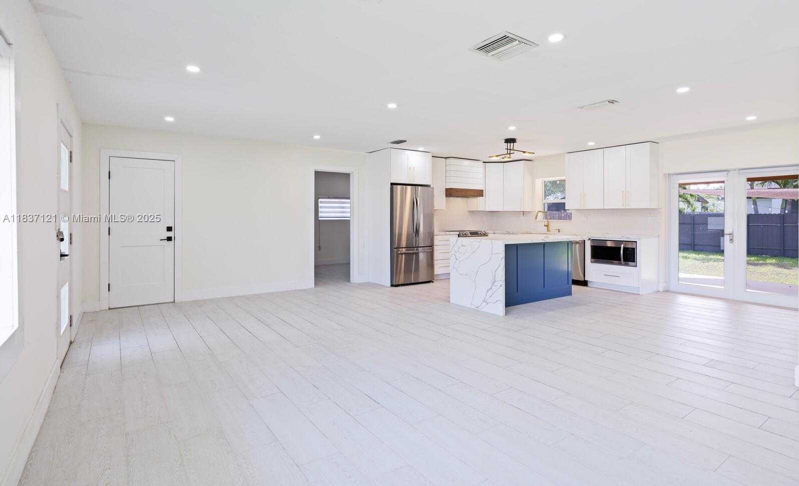 Small Image of 18013 SOUTH WEST 89TH PL, Palmetto Bay Number 4