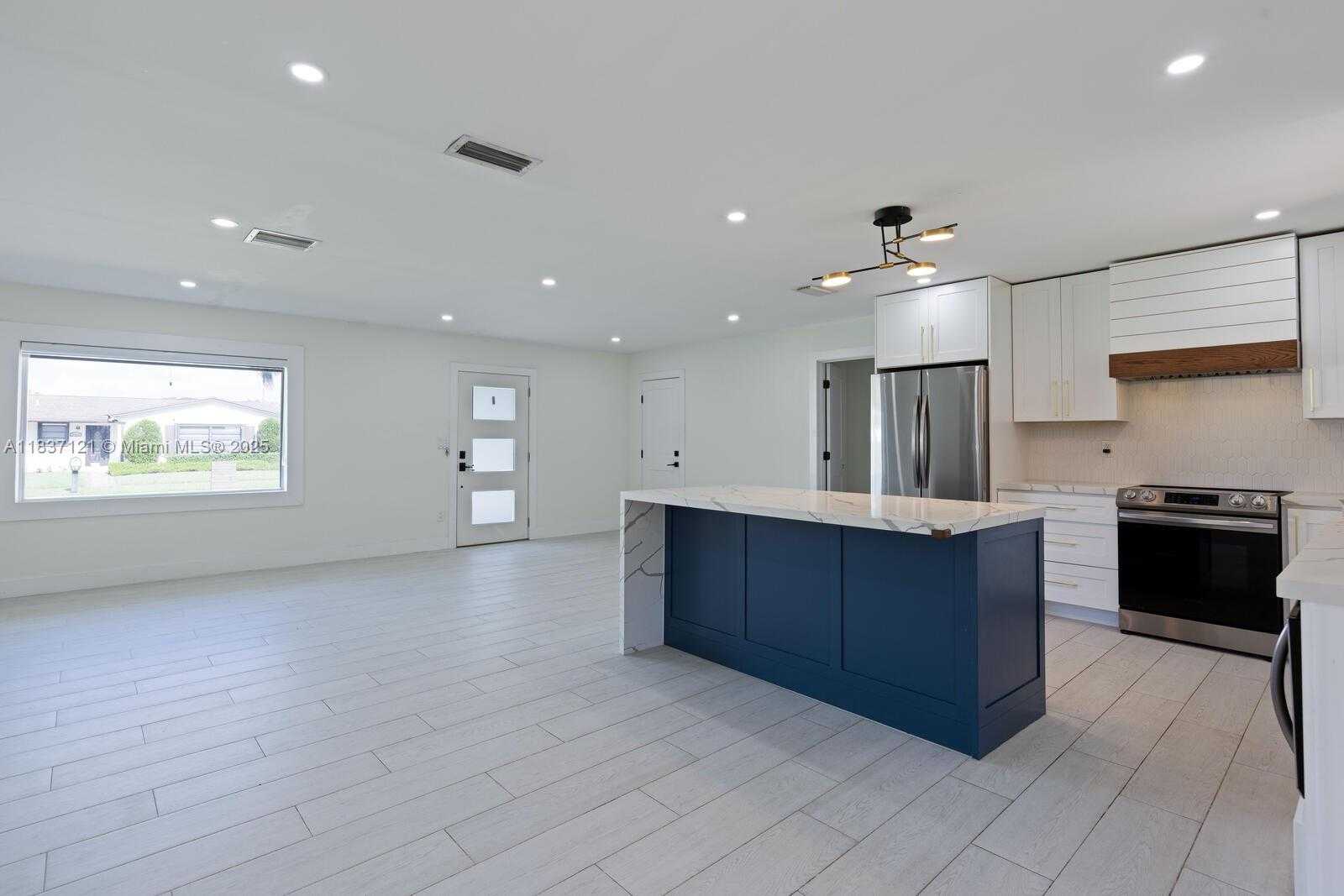 Small Image of 18013 SOUTH WEST 89TH PL, Palmetto Bay Number 7