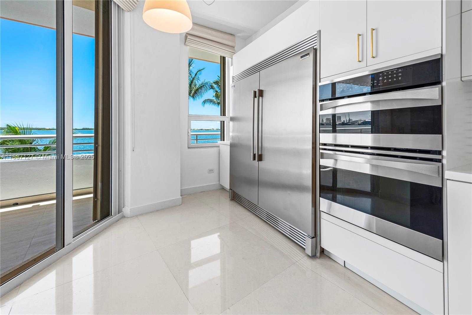 Small Image of Miami Number 14