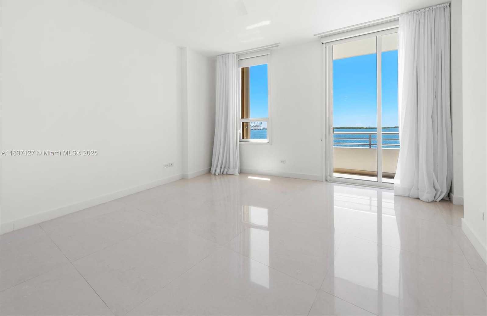 Small Image of Miami Number 35