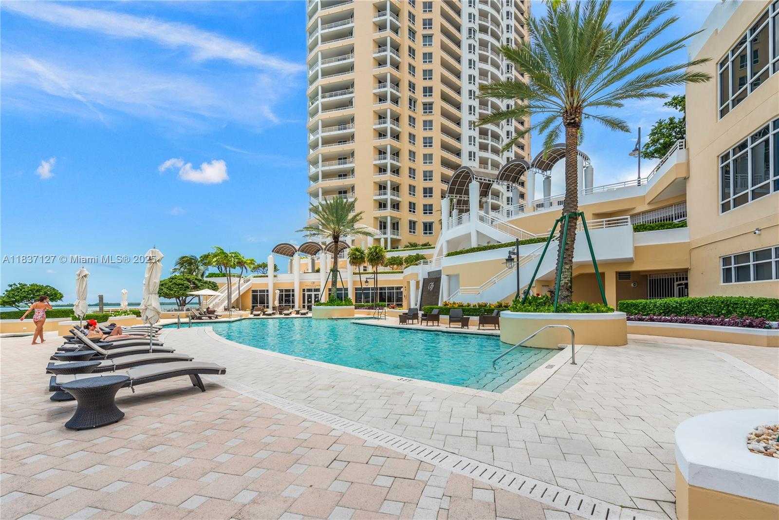 Small Image of Miami Number 61