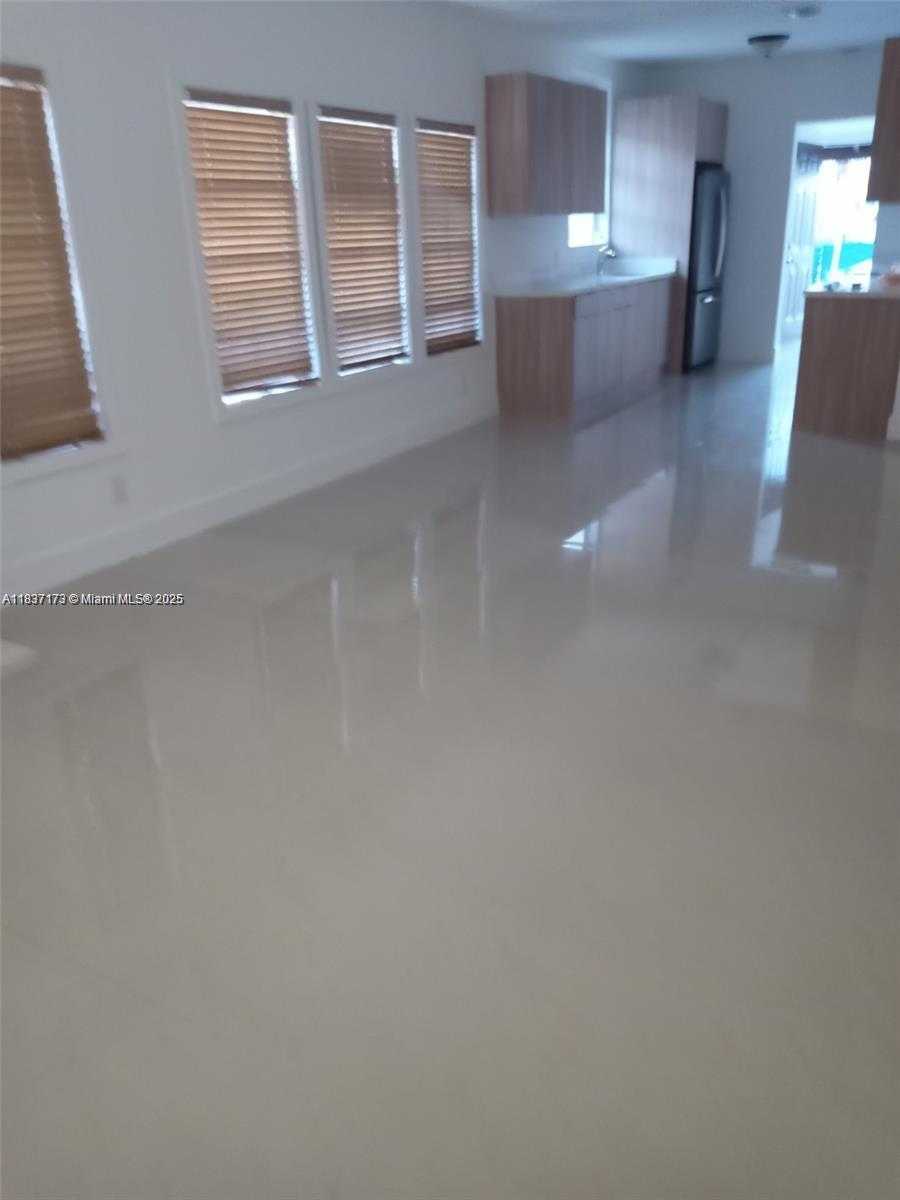 Small Image of 249 EAST 3RD, Hialeah Number 3