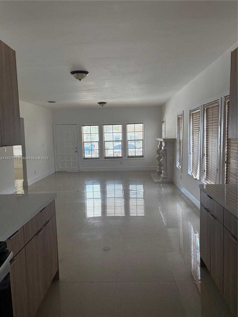 Small Image of 249 EAST 3RD, Hialeah Number 8