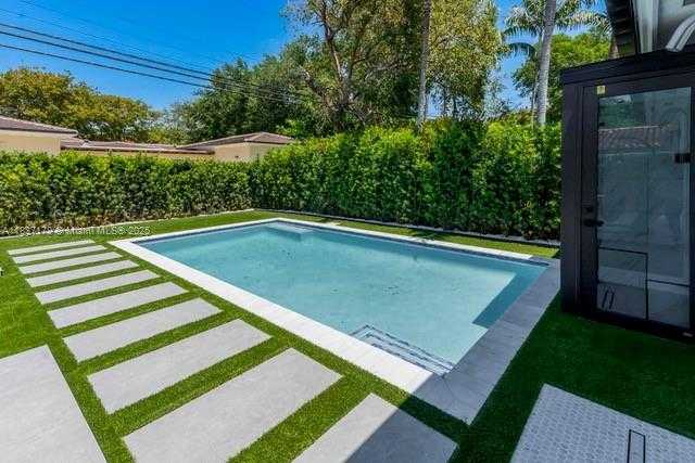 Small Image of 1543 BIRD RD, Coral Gables Number 29