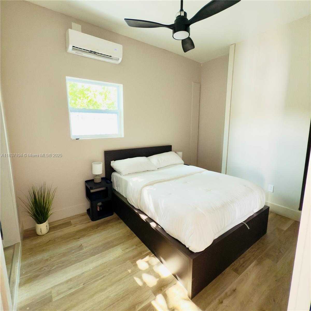 Small Image of 220 NORTH WEST 126TH ST #B, North Miami Number 10