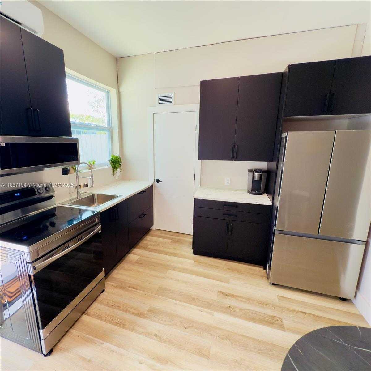 Small Image of 220 NORTH WEST 126TH ST #B, North Miami Number 2