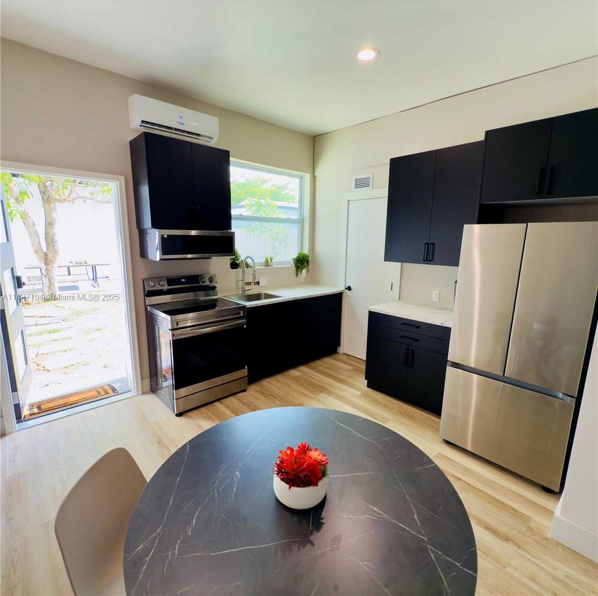 Small Image of 220 NORTH WEST 126TH ST #B, North Miami Number 4