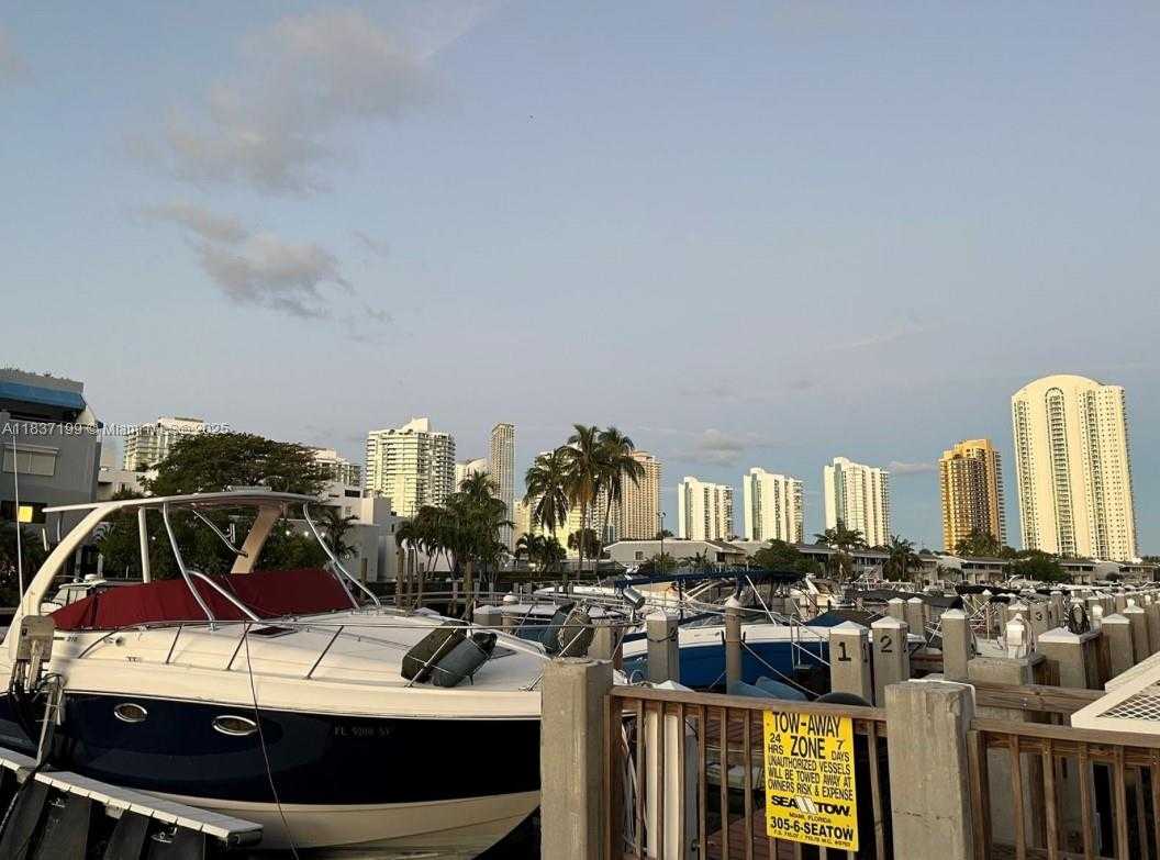 Small Image of 400 KINGS POINT DR #309, Sunny Isles Beach Number 37