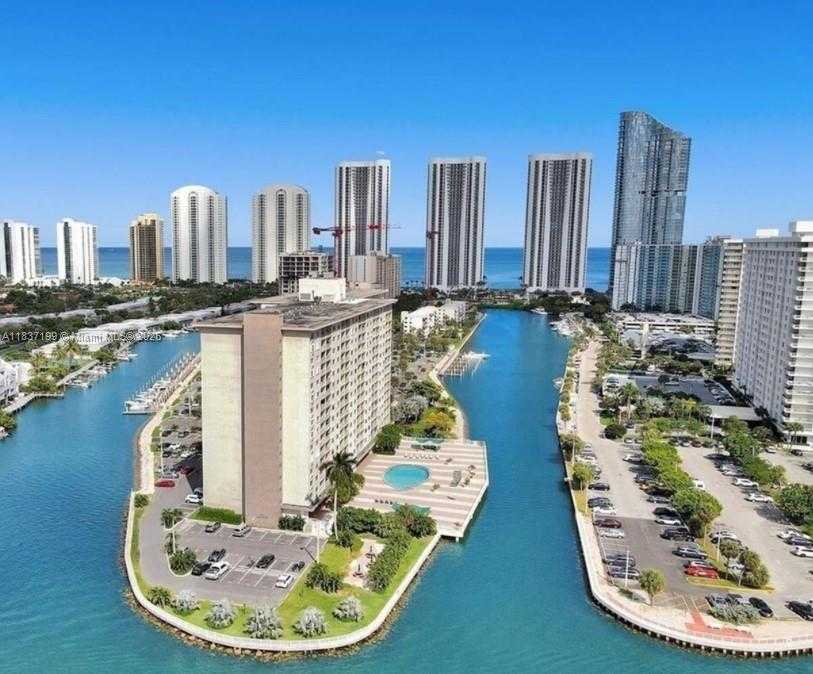 Small Image of 400 KINGS POINT DR #309, Sunny Isles Beach Number 4