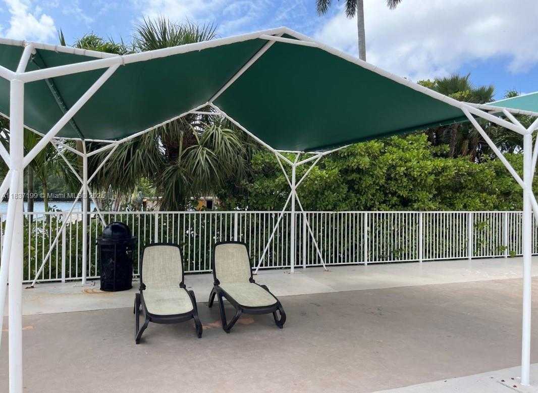 Small Image of 400 KINGS POINT DR #309, Sunny Isles Beach Number 42