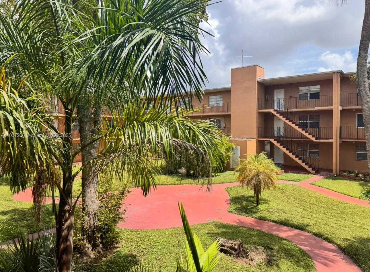Small Image of 1230 WEST 54TH ST #207A, Hialeah Number 16
