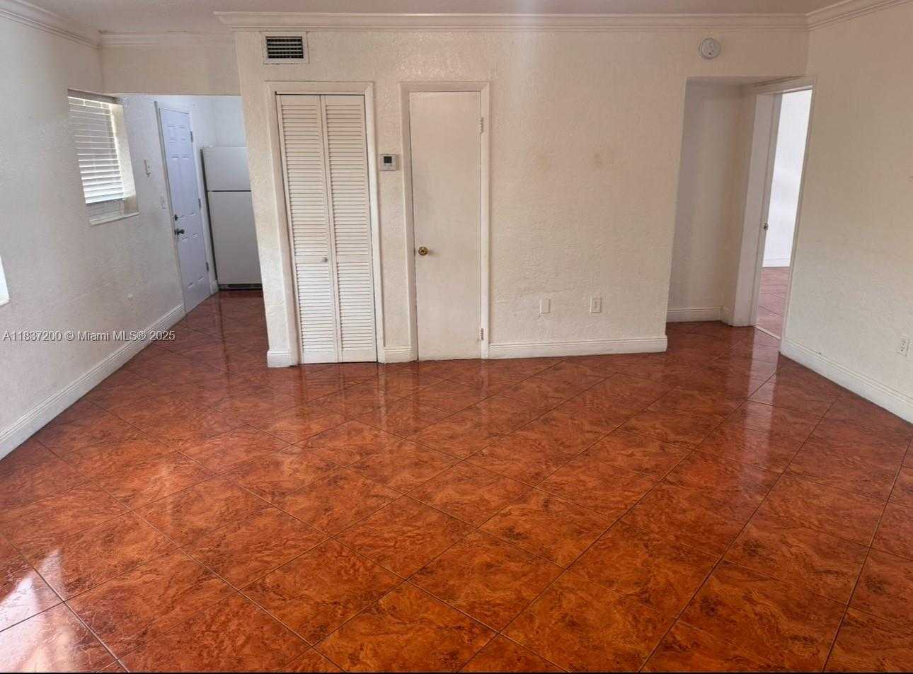 Small Image of 1230 WEST 54TH ST #207A, Hialeah Number 5